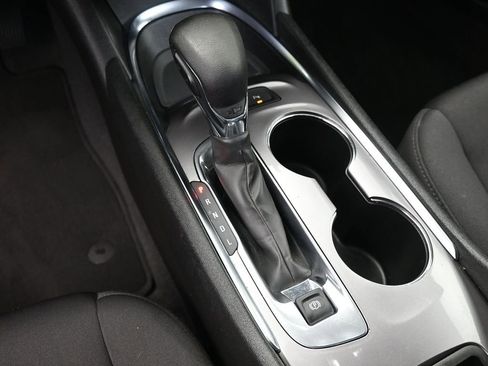 Used 2024 Chevrolet Malibu LT image 28