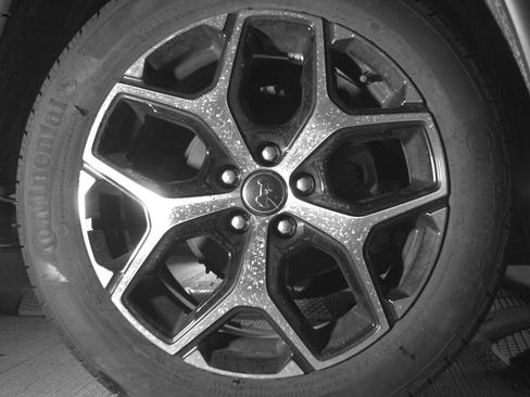 Used 2025 Jeep Compass Limited image 15