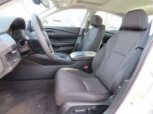 Certified 2023 Honda Accord EX image 11