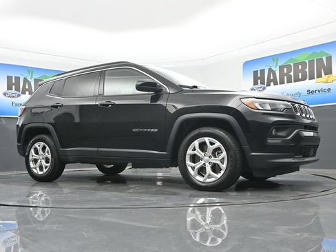 Used 2024 Jeep Compass Latitude AWD/4WD image 23