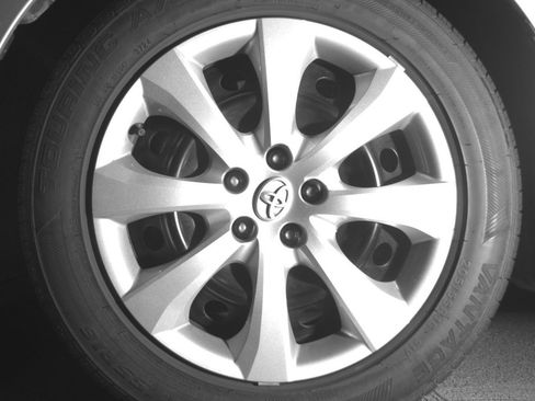 Used 2025 Toyota Corolla LE FWD image 12