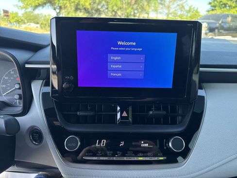 Used 2024 Toyota Corolla SE image 18