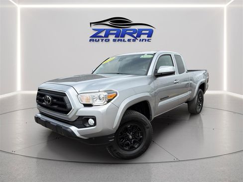 Used 2020 Toyota Tacoma SR5 w/ Blackout Package image 1