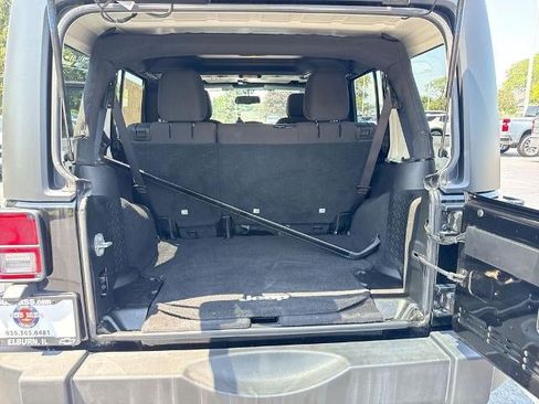 Used 2017 Jeep Wrangler Unlimited Sport w/ Quick Order Package 24S AWD/4WD image 26