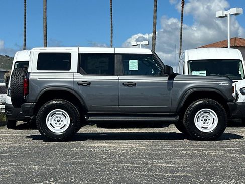 New 2026 Ford Bronco Heritage Edition image 2