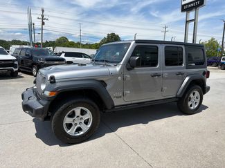 Used 2018 Jeep Wrangler Unlimited Sport S AWD/4WD video 2