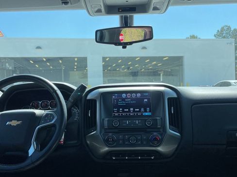 Used 2018 Chevrolet Silverado 1500 LT w/ All Star Edition image 5