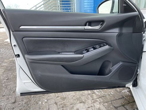 Used 2023 Nissan Altima 2.5 SV image 14