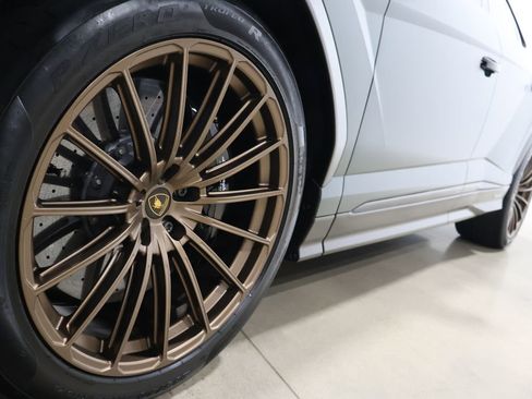 Used 2024 Lamborghini Urus Performante image 22