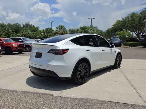 Used 2022 Tesla Model Y Performance AWD/4WD image 8