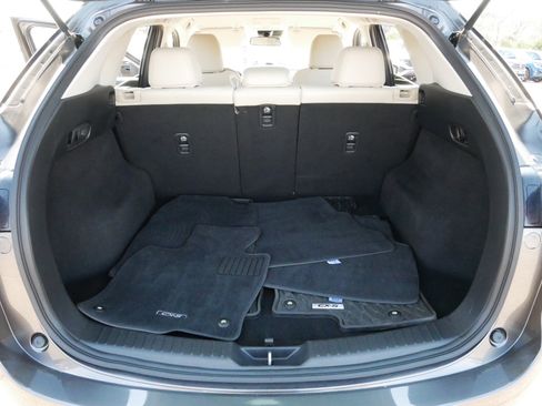 Used 2019 MAZDA CX-5 Touring image 18