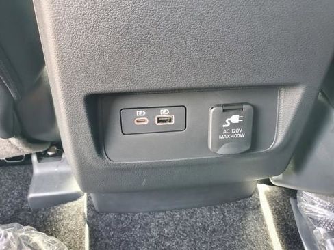 New 2025 Nissan Frontier PRO-4X w/ Pro Premium Package image 11