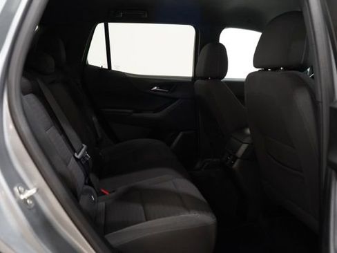 Used 2025 Chevrolet Equinox LT image 34