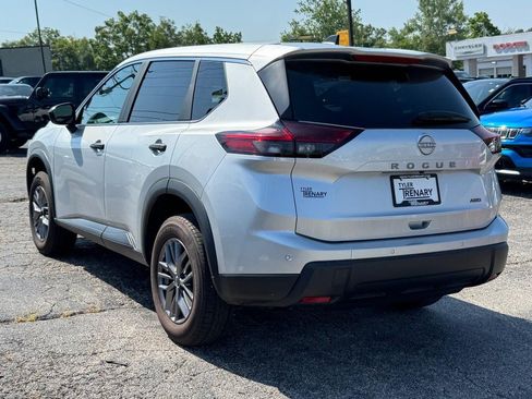 Used 2024 Nissan Rogue S AWD/4WD image 7
