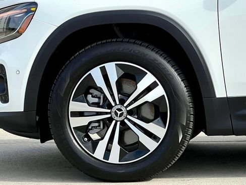 Certified 2026 Mercedes-Benz GLB 250 4MATIC image 16