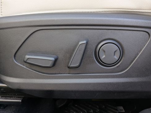 Used 2022 Hyundai Tucson Limited w/ Cargo Package image 22