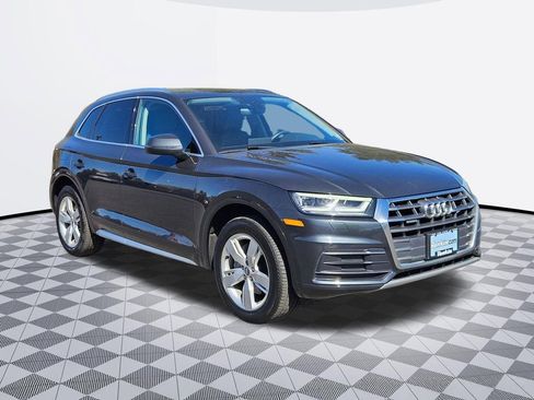 Used 2019 Audi Q5 2.0T Premium Plus w/ Premium Plus Package AWD/4WD image 8