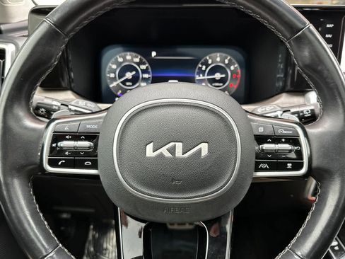 Used 2022 Kia Sorento SX Prestige image 29