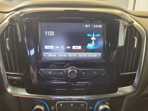Used 2018 Chevrolet Traverse LS FWD image 25