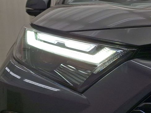 Used 2024 Toyota RAV4 Limited image 34