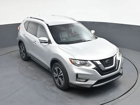 Used 2018 Nissan Rogue SL FWD image 29