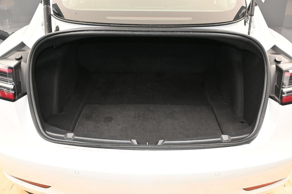 Used 2021 Tesla Model 3 Standard Range Plus RWD image 7