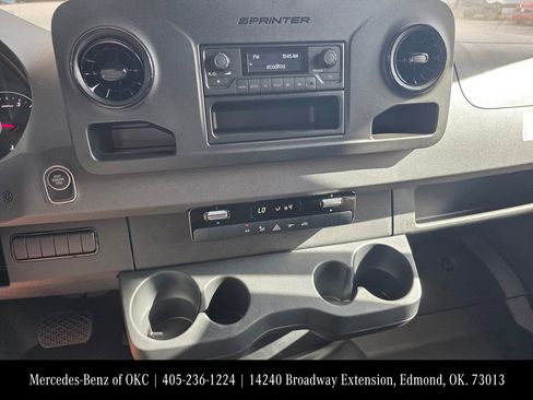 New 2025 Mercedes-Benz Sprinter 2500 image 10
