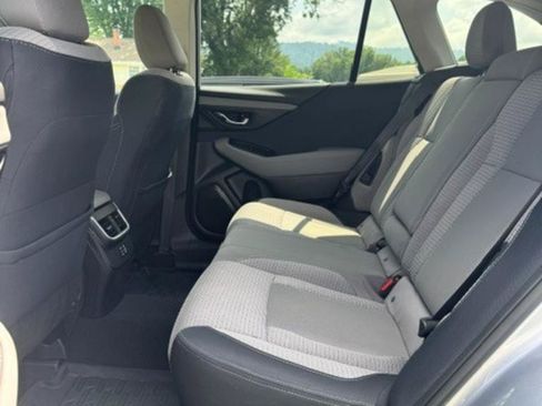 Used 2023 Subaru Outback Premium AWD/4WD image 15