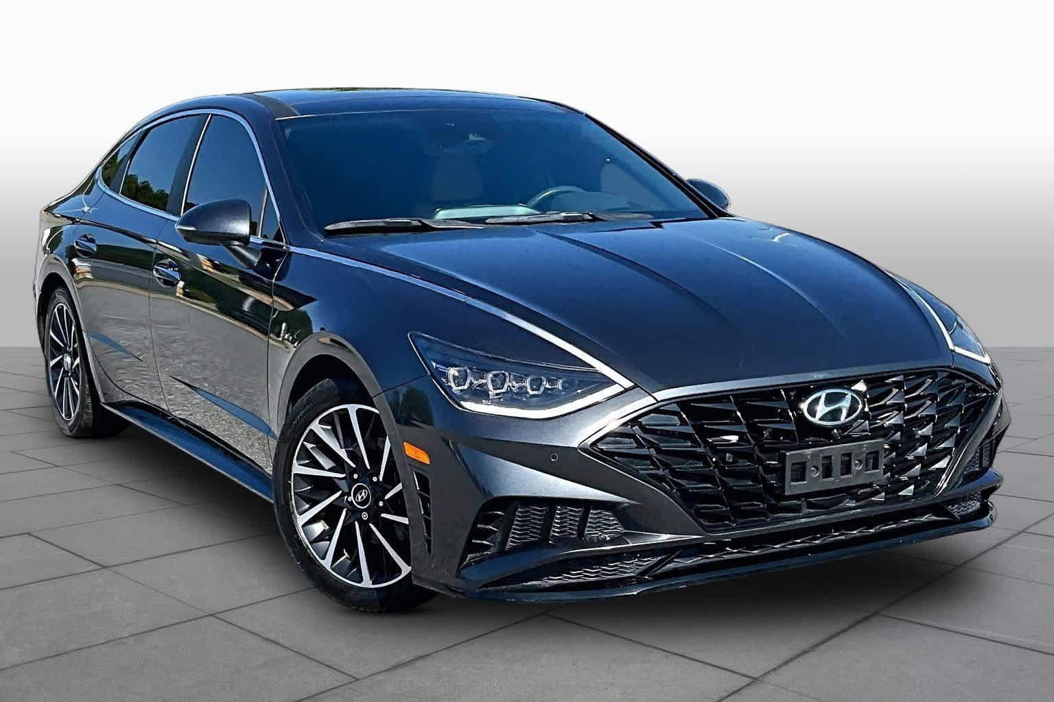 Used 2022 Hyundai Sonata Limited FWD image 3