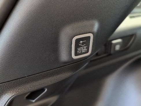 New 2025 Jeep Grand Cherokee Laredo w/ Luxury Tech Group I image 31