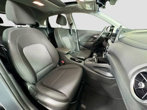 Certified 2023 Hyundai Kona SEL w/ Convenience Package AWD/4WD image 29