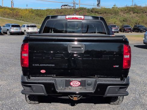 Used 2021 Chevrolet Colorado Z71 w/ Z71 Midnight Edition image 4