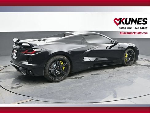 Used 2020 Chevrolet Corvette Stingray Preferred Conv w/ 2LT Preferred Equipment Group RWD image 3