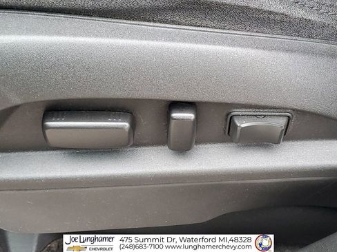 Used 2016 Chevrolet Equinox LT w/ Convenience Package image 32