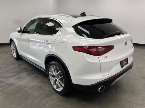 Used 2019 Alfa Romeo Stelvio Ti image 4