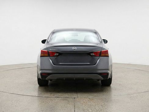 Used 2025 Nissan Altima 2.5 SV FWD image 7