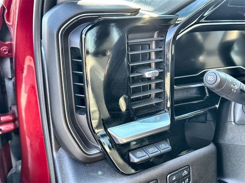 Used 2024 Chevrolet Silverado 3500 LTZ w/ LTZ Premium Package image 15