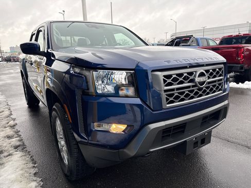 Used 2022 Nissan Frontier SV image 4