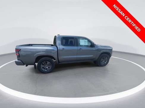 Certified 2025 Nissan Frontier SV w/ SV Convenience Package RWD image 9