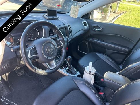 Used 2019 Jeep Compass Latitude w/ Popular Equipment Group image 9