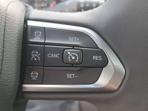Certified 2024 Jeep Compass Limited AWD/4WD image 18
