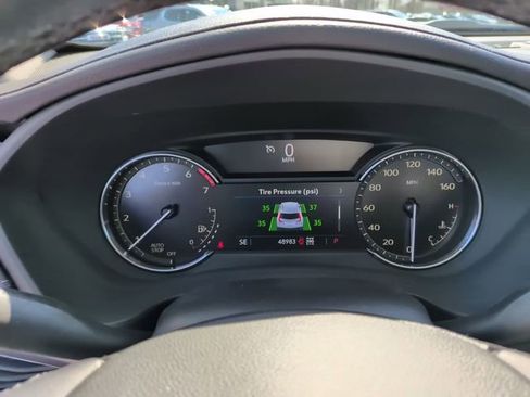 Used 2023 Cadillac XT4 Luxury w/ Cold Weather Package AWD/4WD image 21