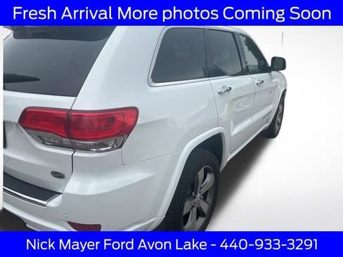 Used 2016 Jeep Grand Cherokee Overland AWD/4WD image 4