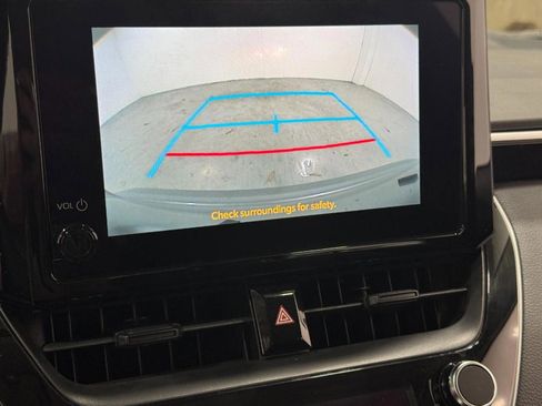 Used 2024 Toyota Corolla LE image 30