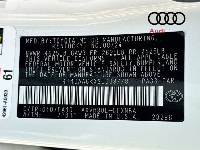 Used 2025 Toyota Camry LE FWD image 39
