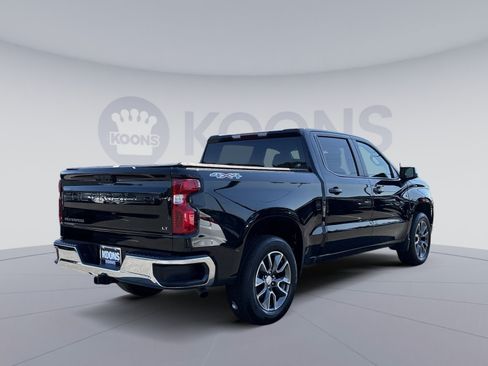 Used 2023 Chevrolet Silverado 1500 LT AWD/4WD image 7