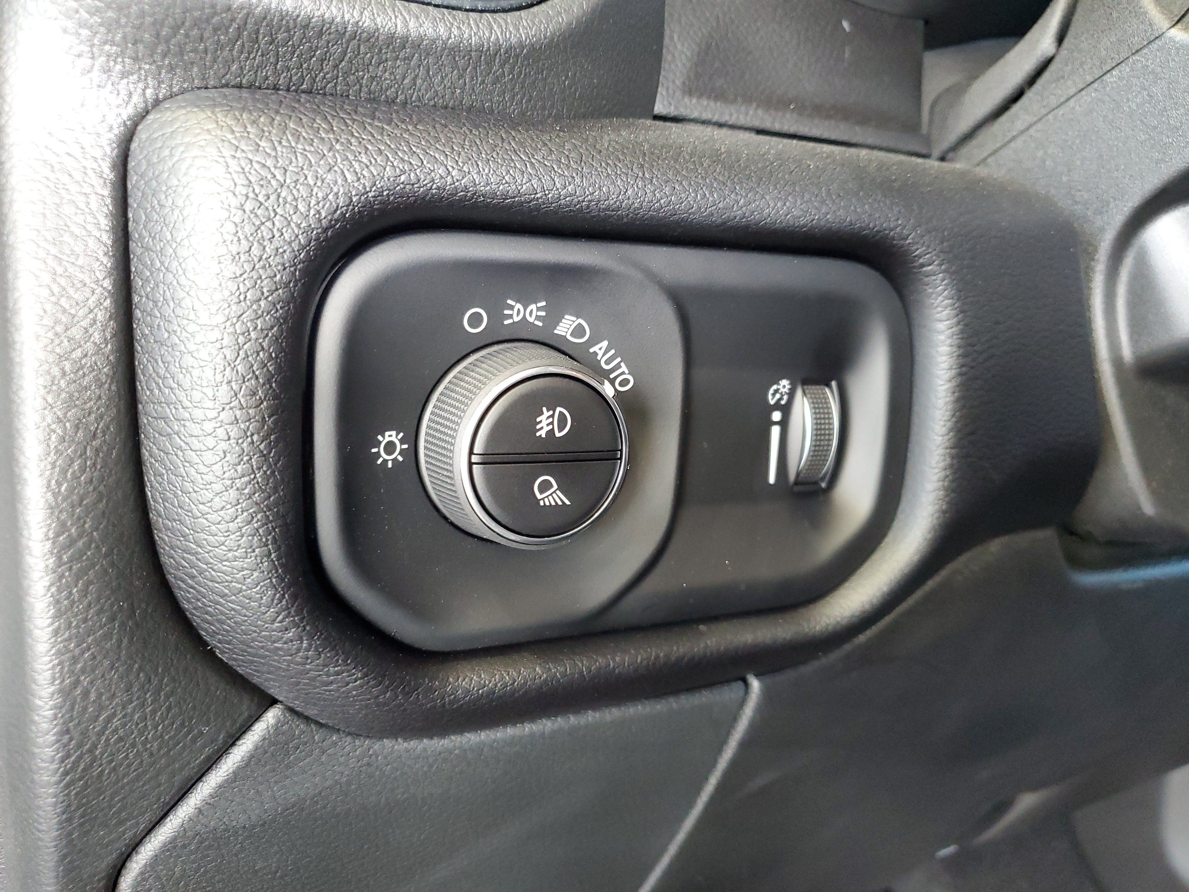 New 2025 RAM 2500 Big Horn AWD/4WD image 21