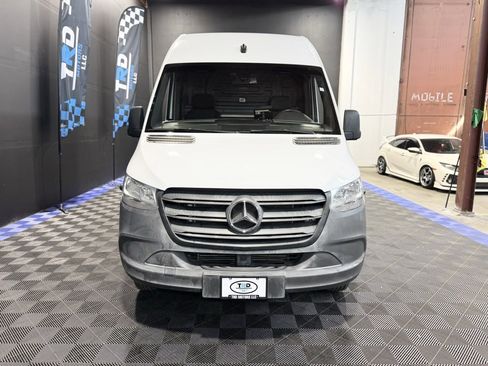 Used 2020 Mercedes-Benz Sprinter 3500 image 7
