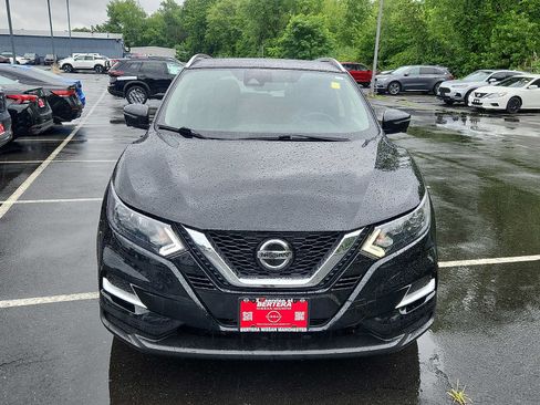 Used 2020 Nissan Rogue Sport SL AWD/4WD image 2