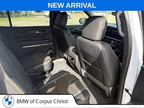 Used 2026 Chevrolet Traverse High Country FWD image 17